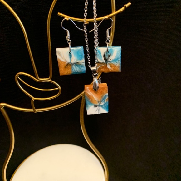 Resin Jewelry set - Picture 2 of 2